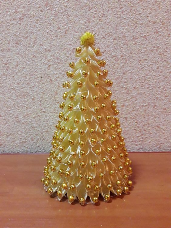 arbol de navidad hechas con macarrones 1