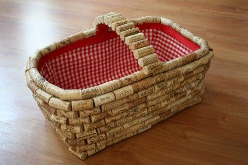 cestas hechas con tapones de corcho 6