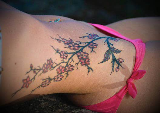 zonas del cuerpo femenino para tatuarse 3
